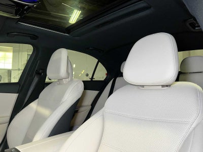 2025 Mercedes-Benz C 300 4MATIC® Sedan