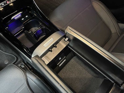 2025 Mercedes-Benz C 300 4MATIC® Sedan