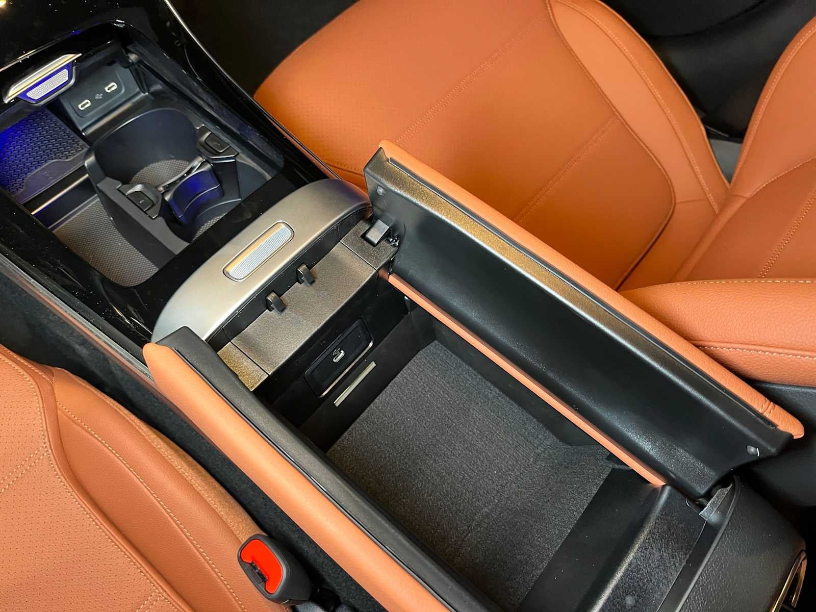 2026 Mercedes-Benz C 300 4MATIC® Sedan
