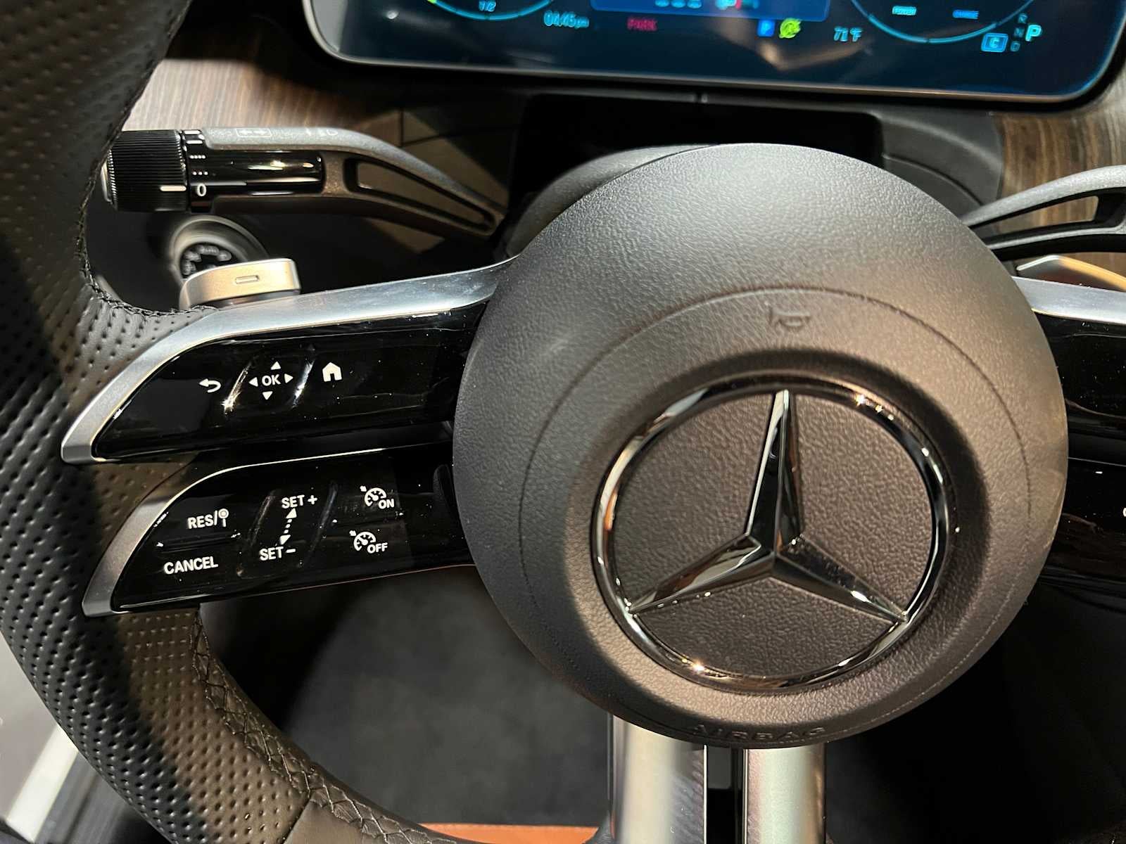 2025 Mercedes-Benz C 300 4MATIC® Sedan