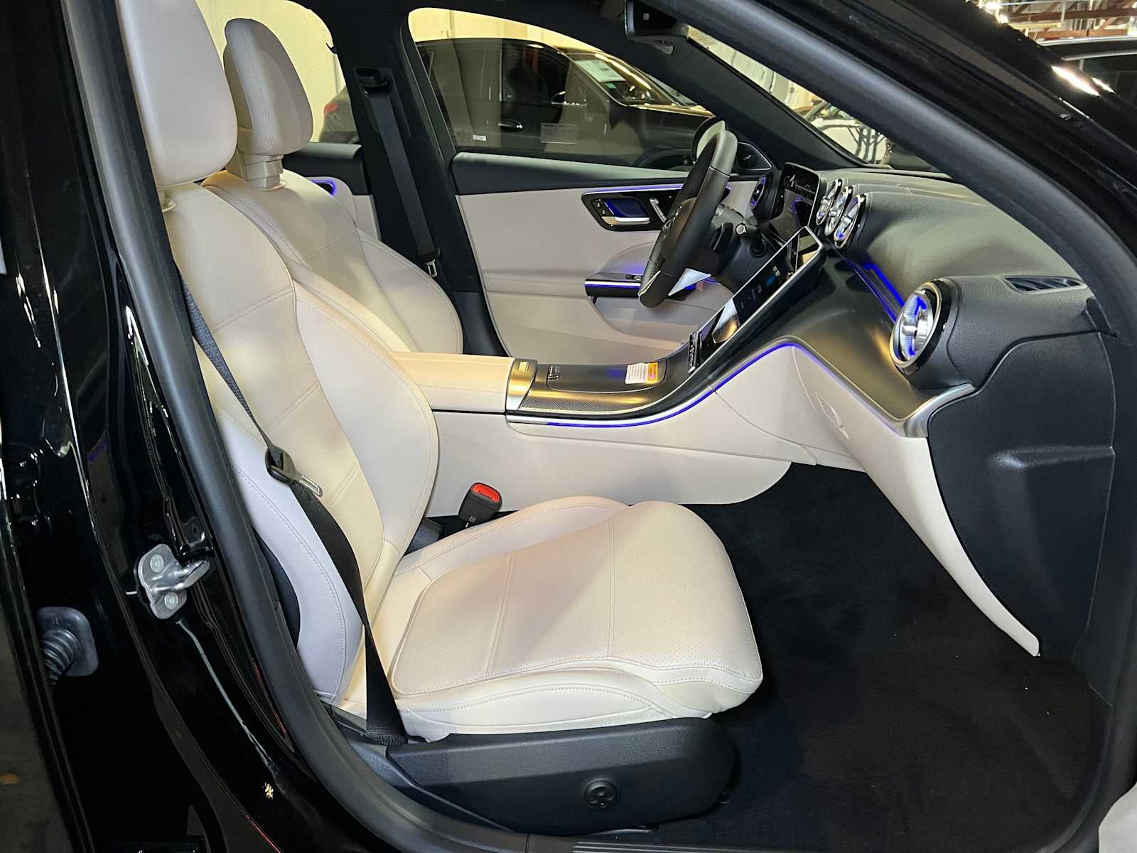 2025 Mercedes-Benz C 300 4MATIC® Sedan