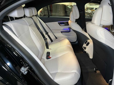 2025 Mercedes-Benz C 300 4MATIC® Sedan
