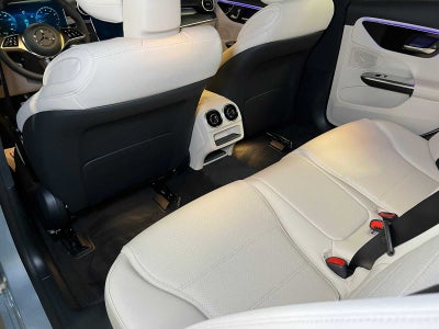 2025 Mercedes-Benz C 300 4MATIC® Sedan