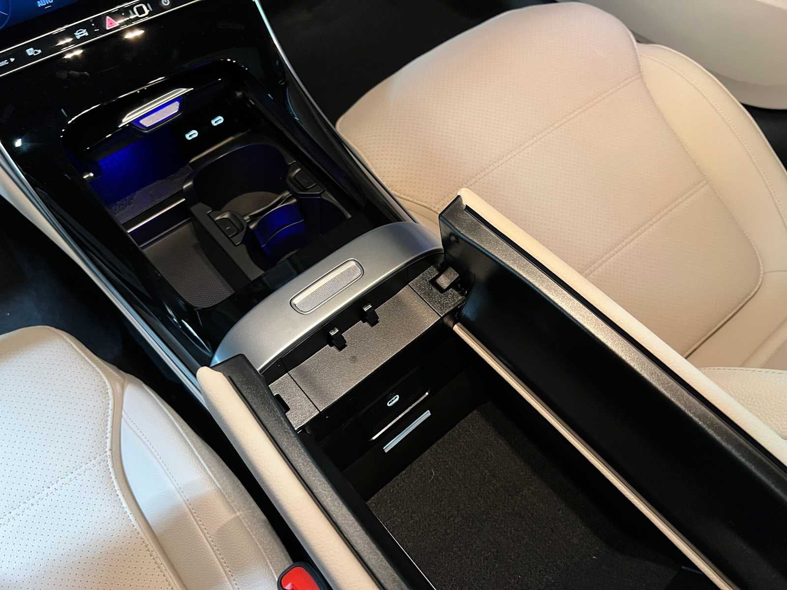 2026 Mercedes-Benz C 300 4MATIC® Sedan