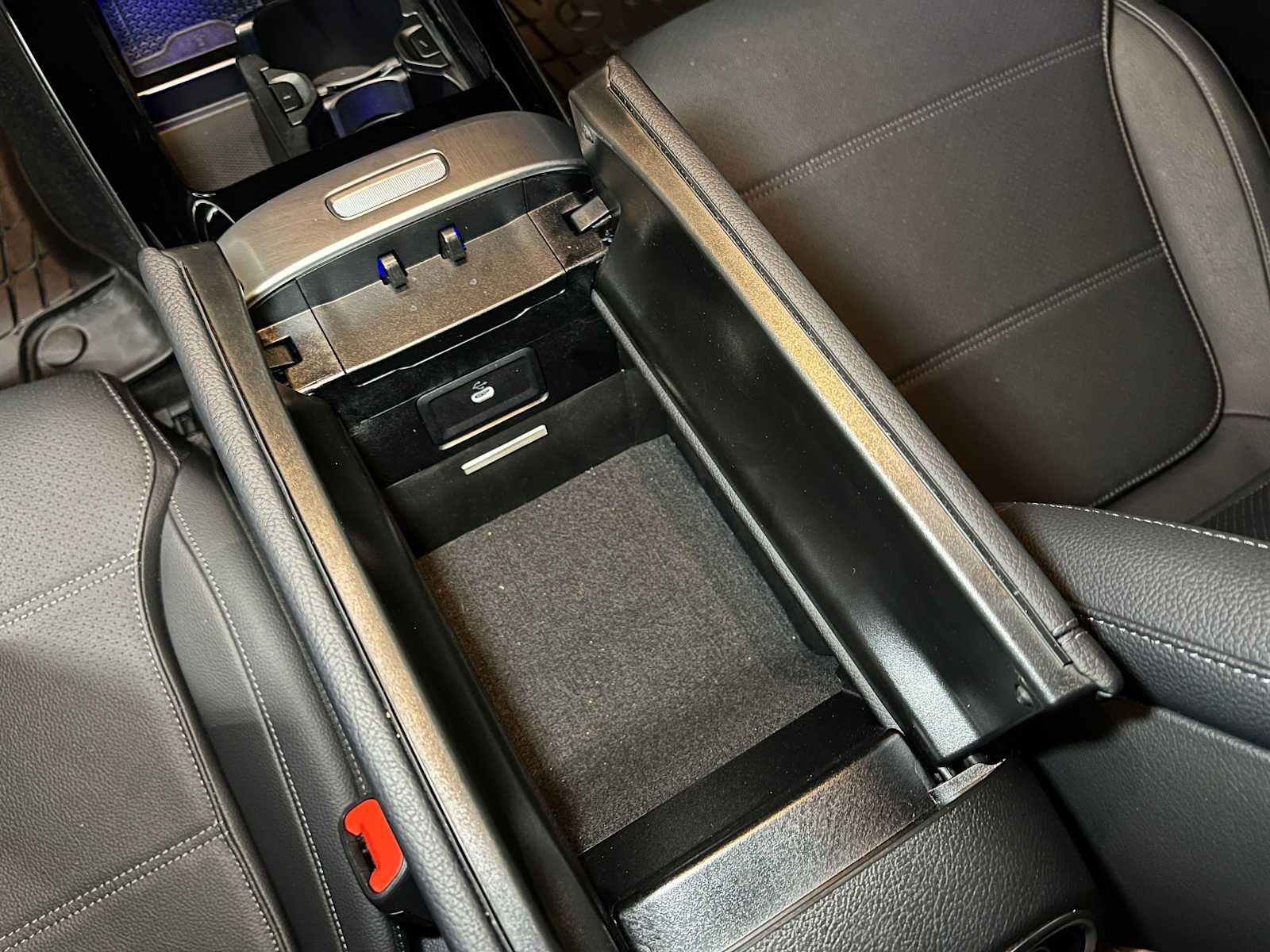 2025 Mercedes-Benz C 300 C 300