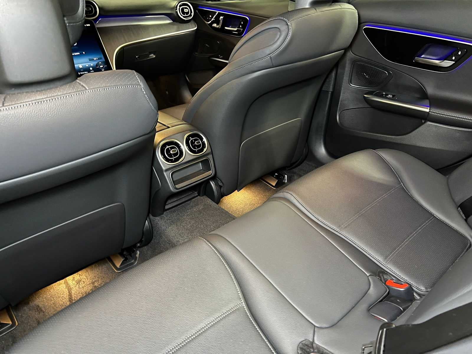 2026 Mercedes-Benz C 300 4MATIC® Sedan