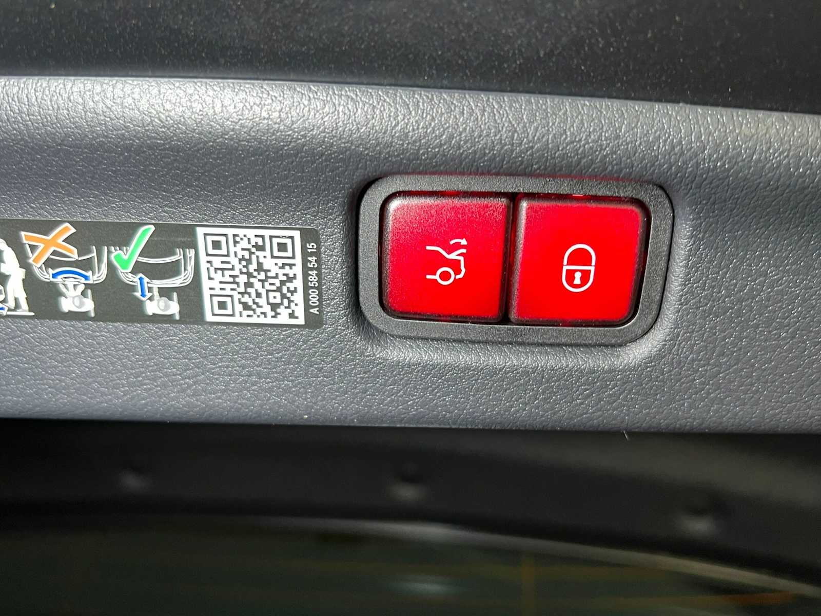2026 Mercedes-Benz C 300 4MATIC® Sedan