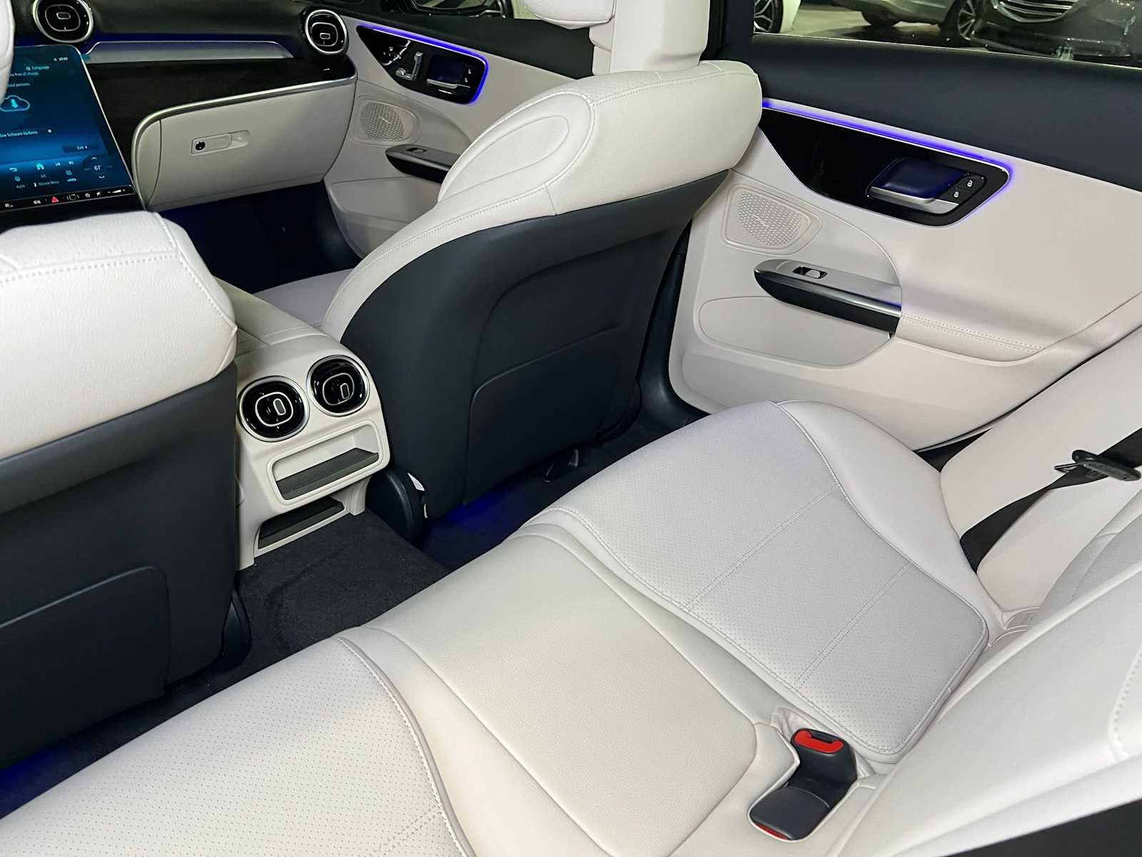 2027 Mercedes-Benz C 300 4MATIC® Sedan