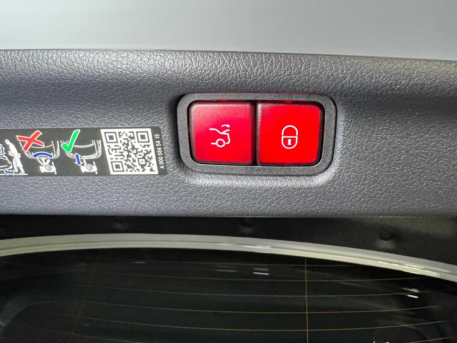 2026 Mercedes-Benz C 300 4MATIC® Sedan