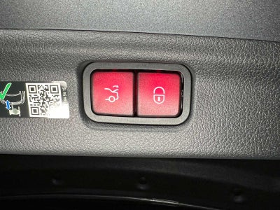 2025 Mercedes-Benz C 300 4MATIC® Sedan