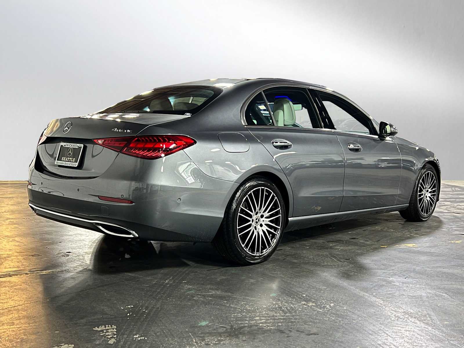 2025 Mercedes-Benz C 300 4MATIC® Sedan