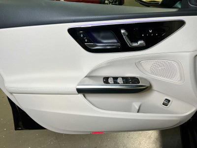 2025 Mercedes-Benz C 300 4MATIC® Sedan