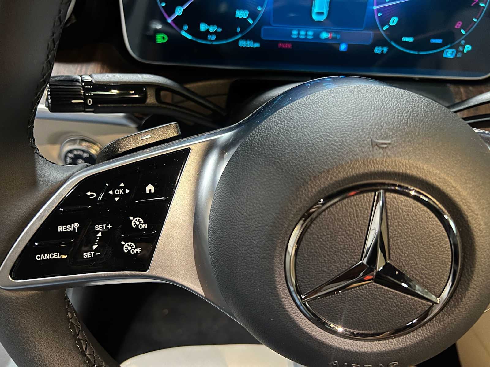 2025 Mercedes-Benz C 300 4MATIC® Sedan