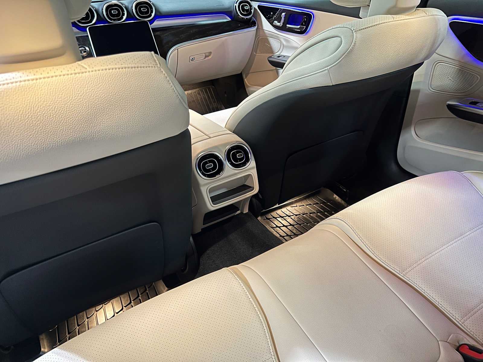 2026 Mercedes-Benz C 300 4MATIC® Sedan