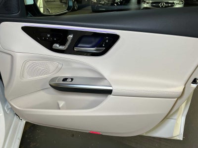 2025 Mercedes-Benz C 300 4MATIC® Sedan