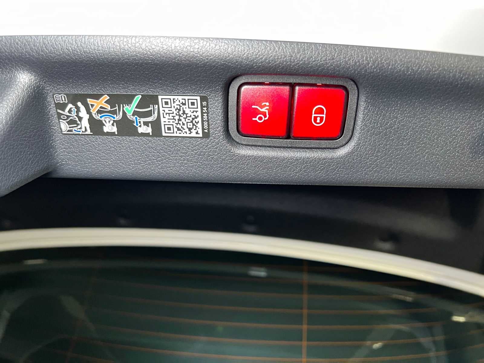 2026 Mercedes-Benz C 300 4MATIC® Sedan