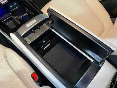 2026 Mercedes-Benz C 300 4MATIC® Sedan