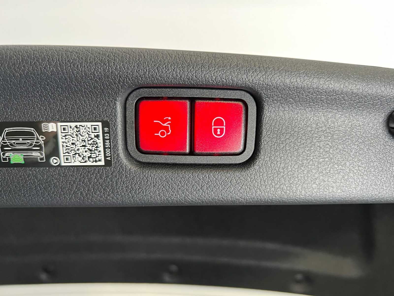 2027 Mercedes-Benz C 300 4MATIC® Sedan