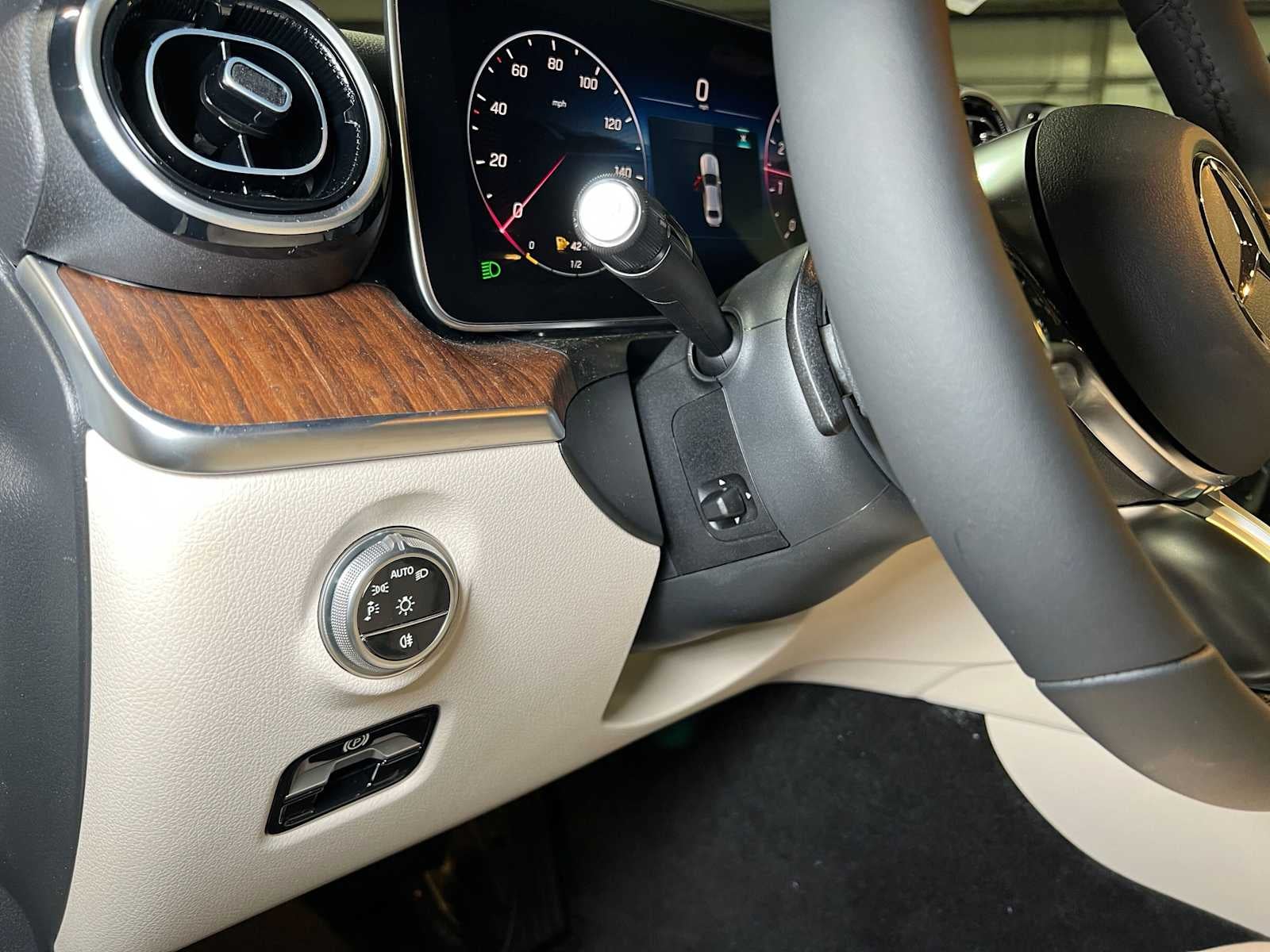 2027 Mercedes-Benz C 300 4MATIC® Sedan