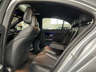 2025 Mercedes-Benz C 300 4MATIC® Sedan