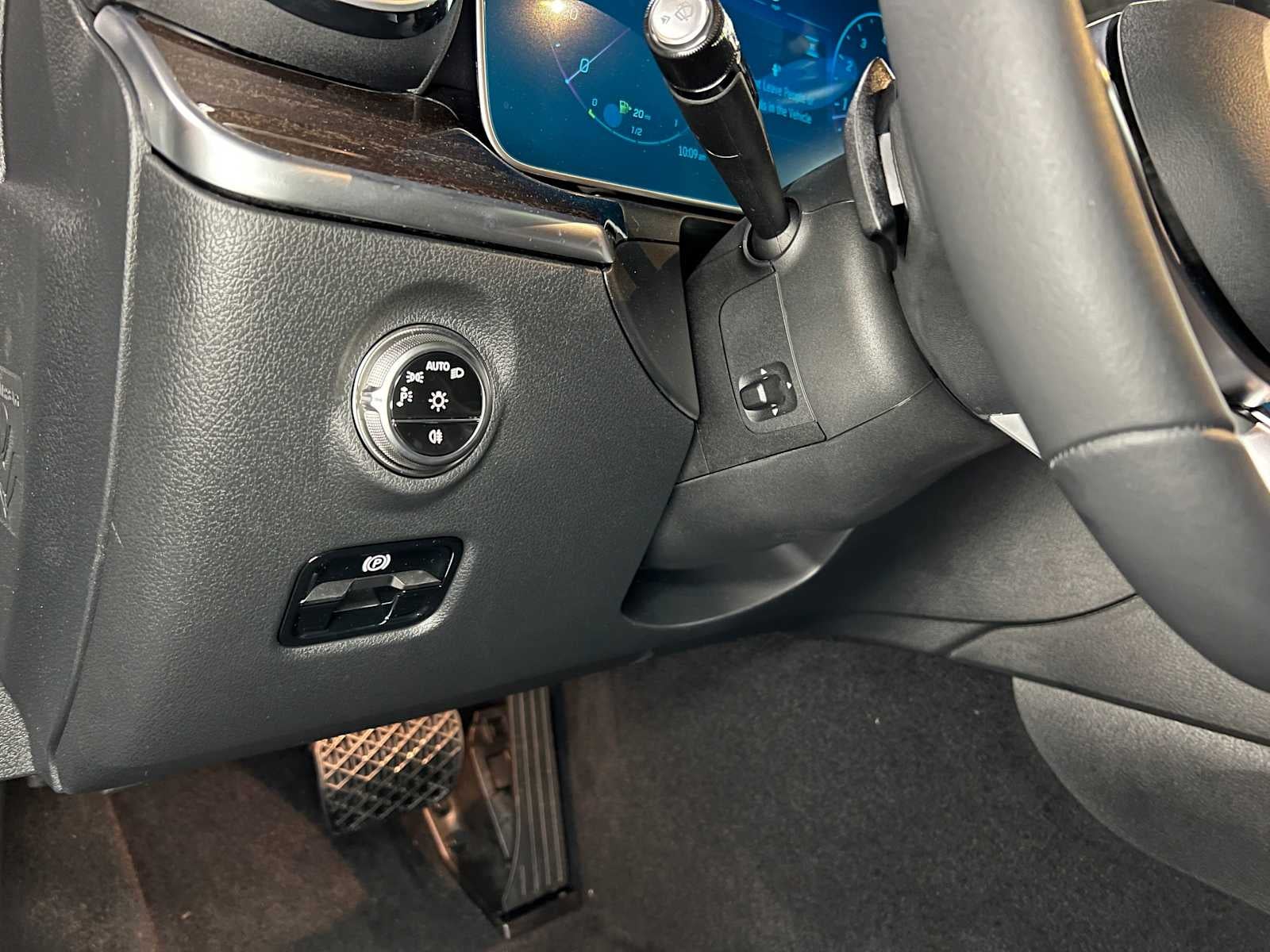 2025 Mercedes-Benz C 300 4MATIC® Sedan