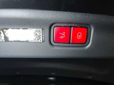 2026 Mercedes-Benz C 300 4MATIC® Sedan