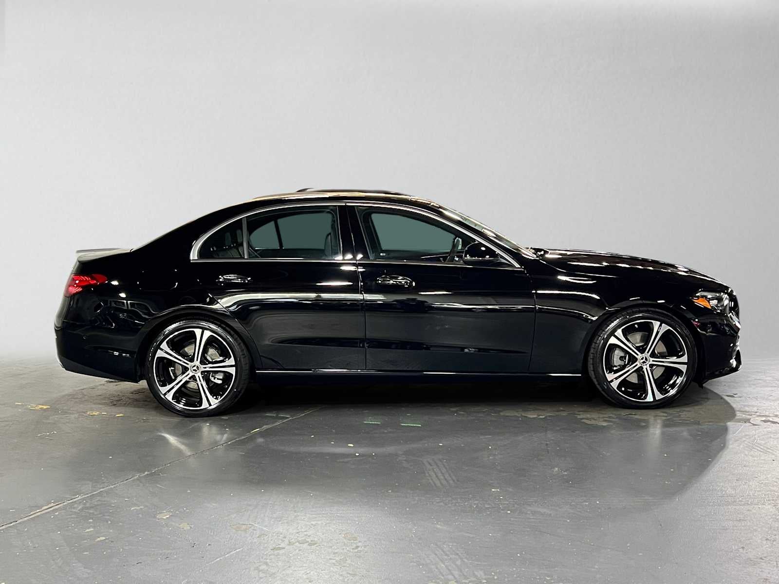 2027 Mercedes-Benz C 300 4MATIC® Sedan