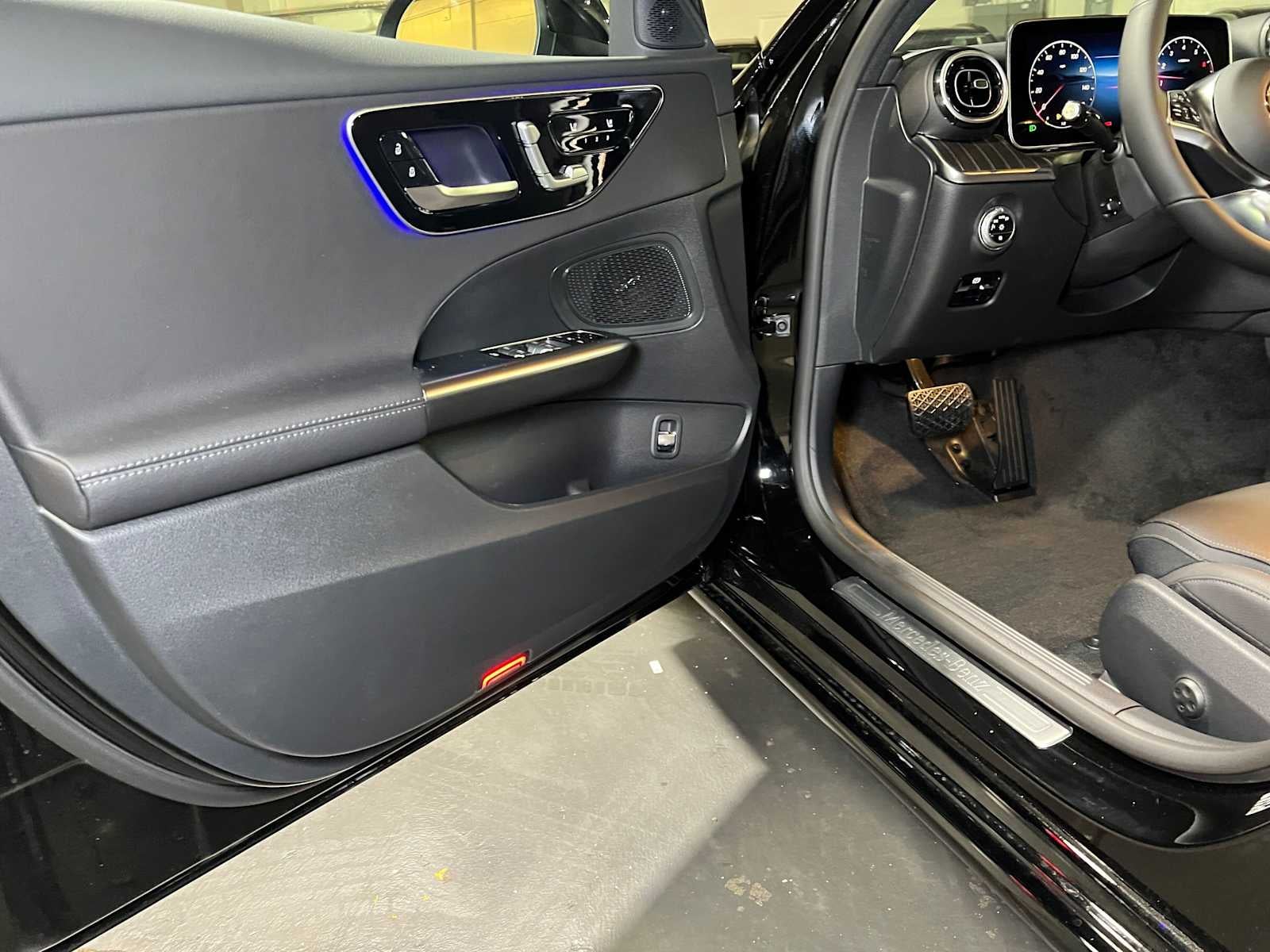 2027 Mercedes-Benz C 300 4MATIC® Sedan