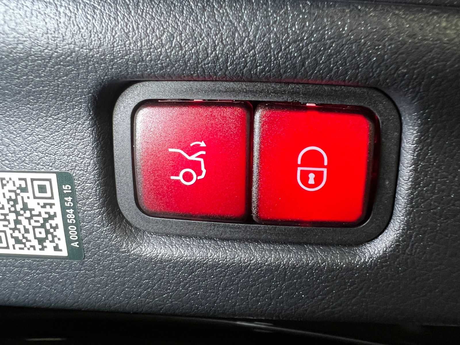 2025 Mercedes-Benz C 300 4MATIC® Sedan