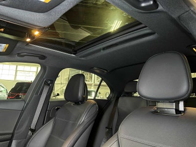 2025 Mercedes-Benz C 300 4MATIC® Sedan