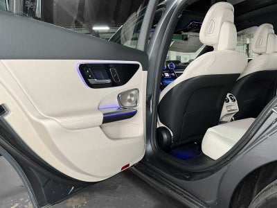 2026 Mercedes-Benz C 300 4MATIC® Sedan