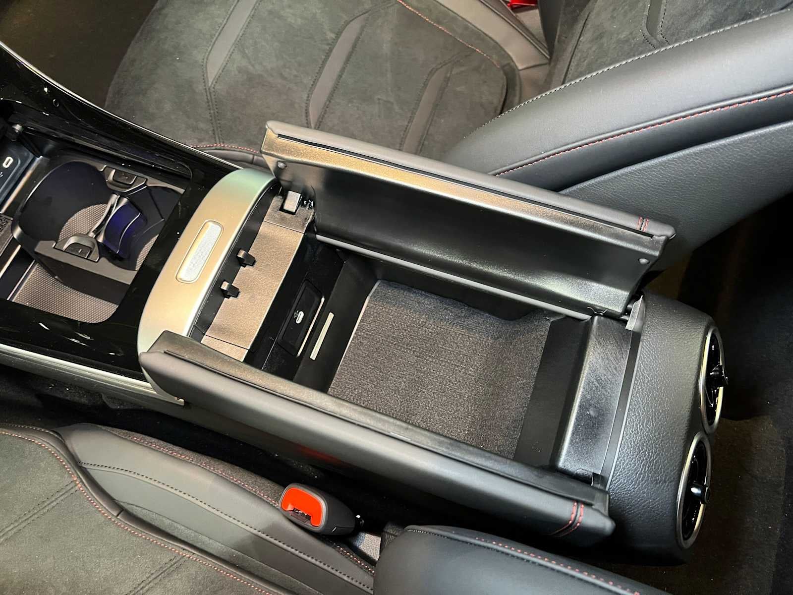 2026 Mercedes-Benz AMG® C 43 4MATIC® Sedan