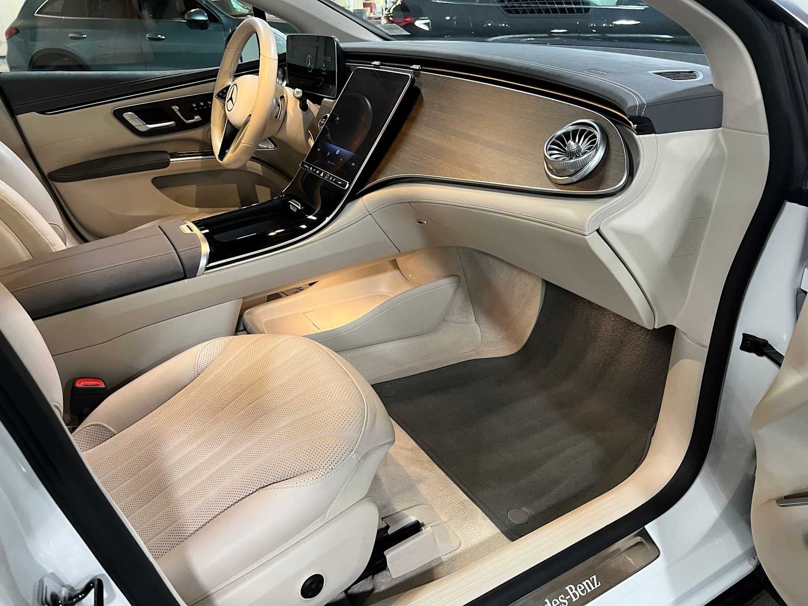 2022 Mercedes-Benz EQS 450+ Sedan