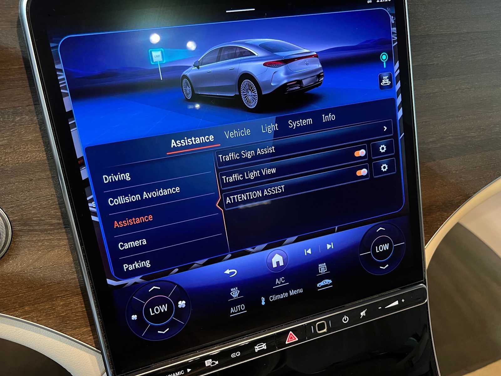 2022 Mercedes-Benz EQS 450+ Sedan