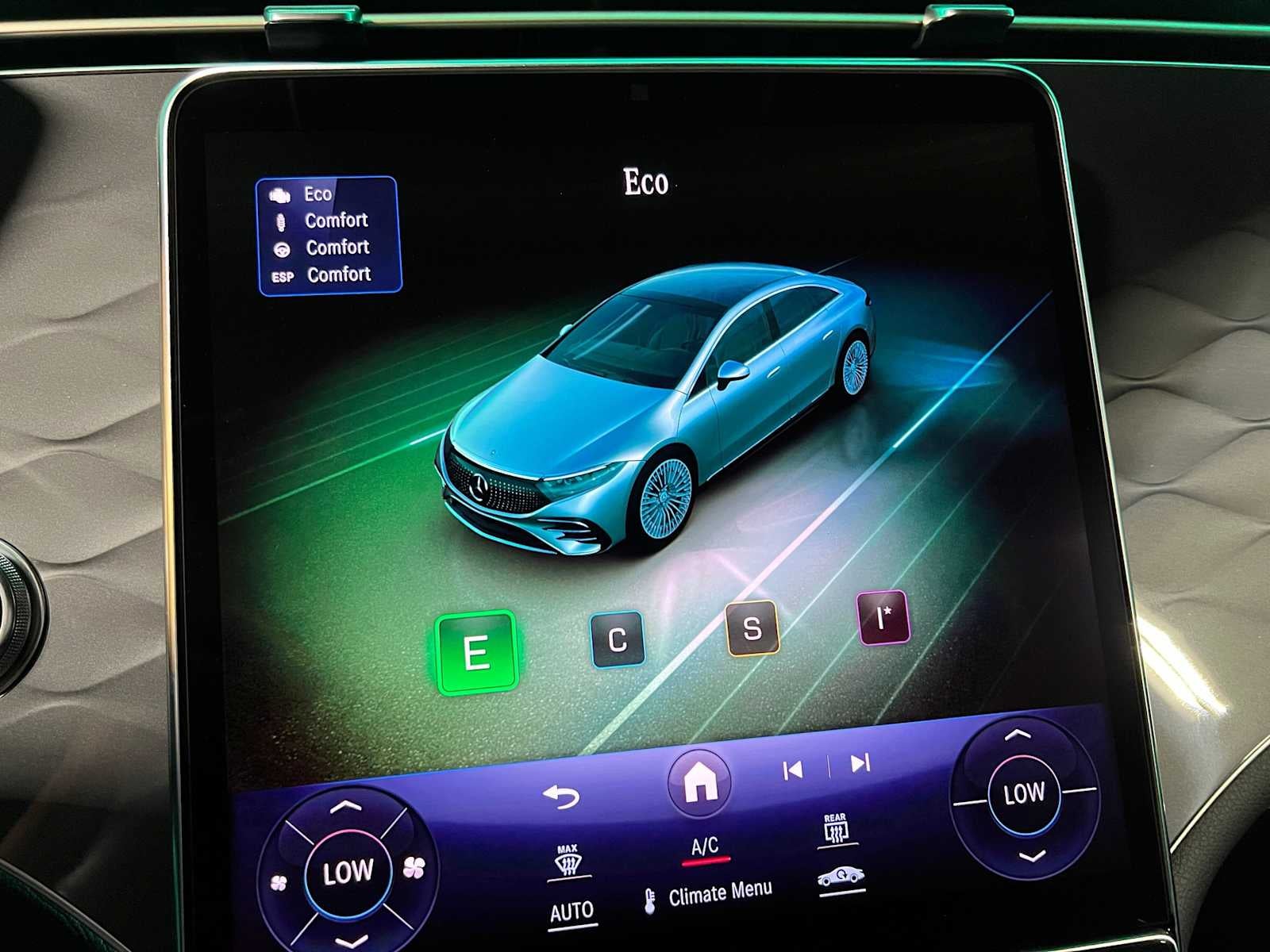 2023 Mercedes-Benz EQS 450 4MATIC® Sedan