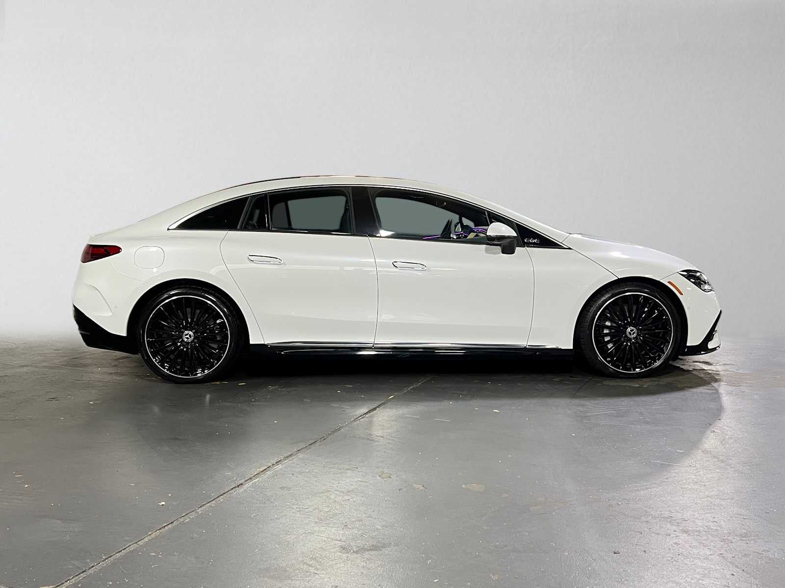 2023 Mercedes-Benz EQE 350 4MATIC®+ Sedan