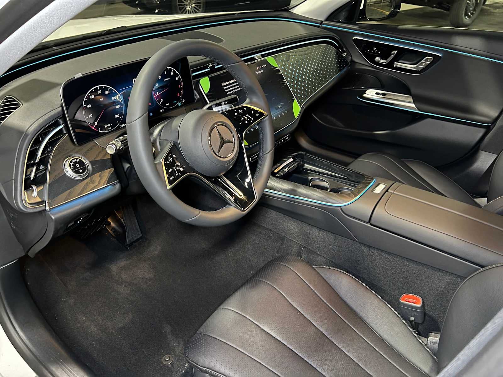 2026 Mercedes-Benz E 350 4MATIC® Sedan