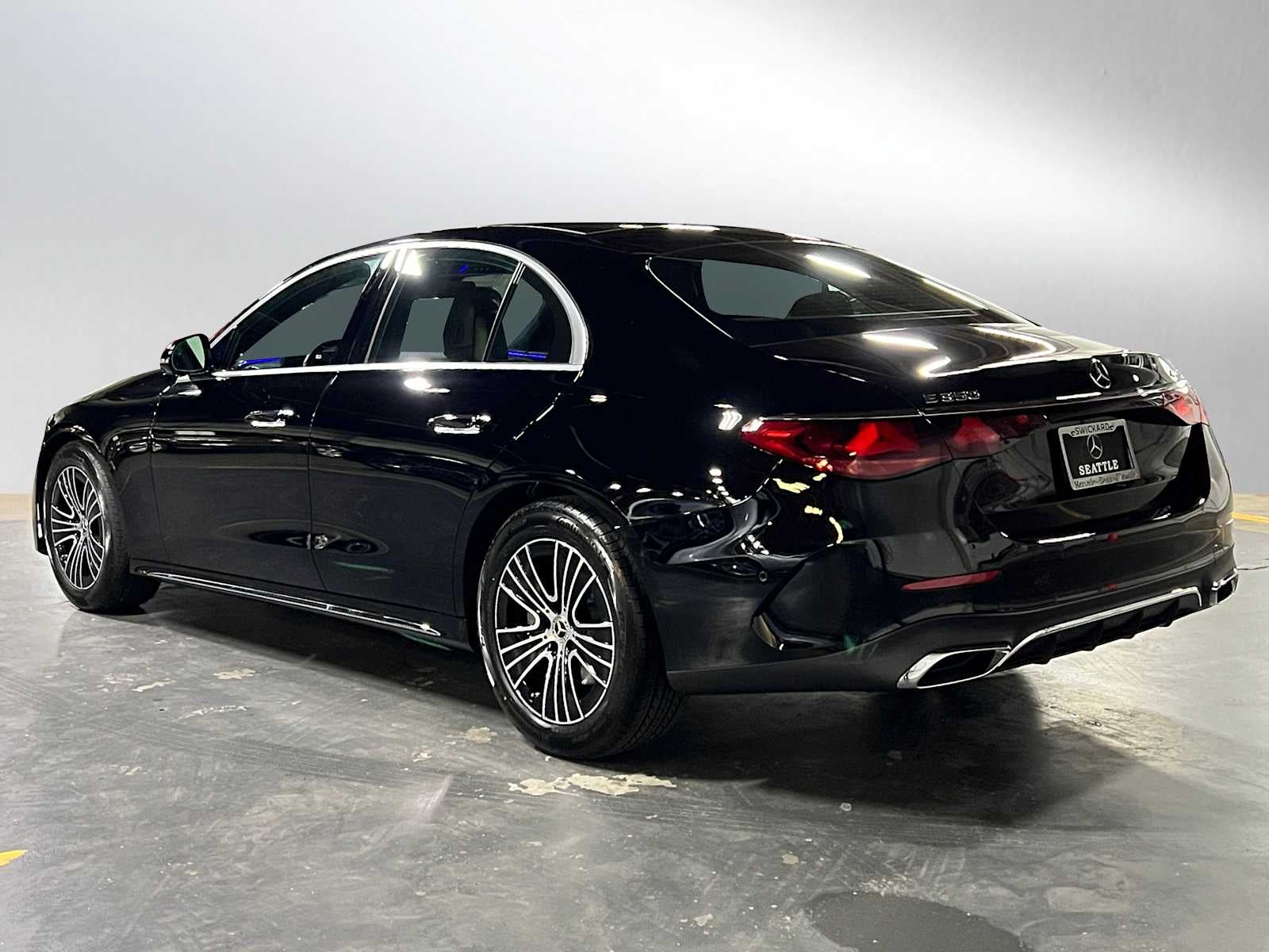 2026 Mercedes-Benz E 350 4MATIC® Sedan