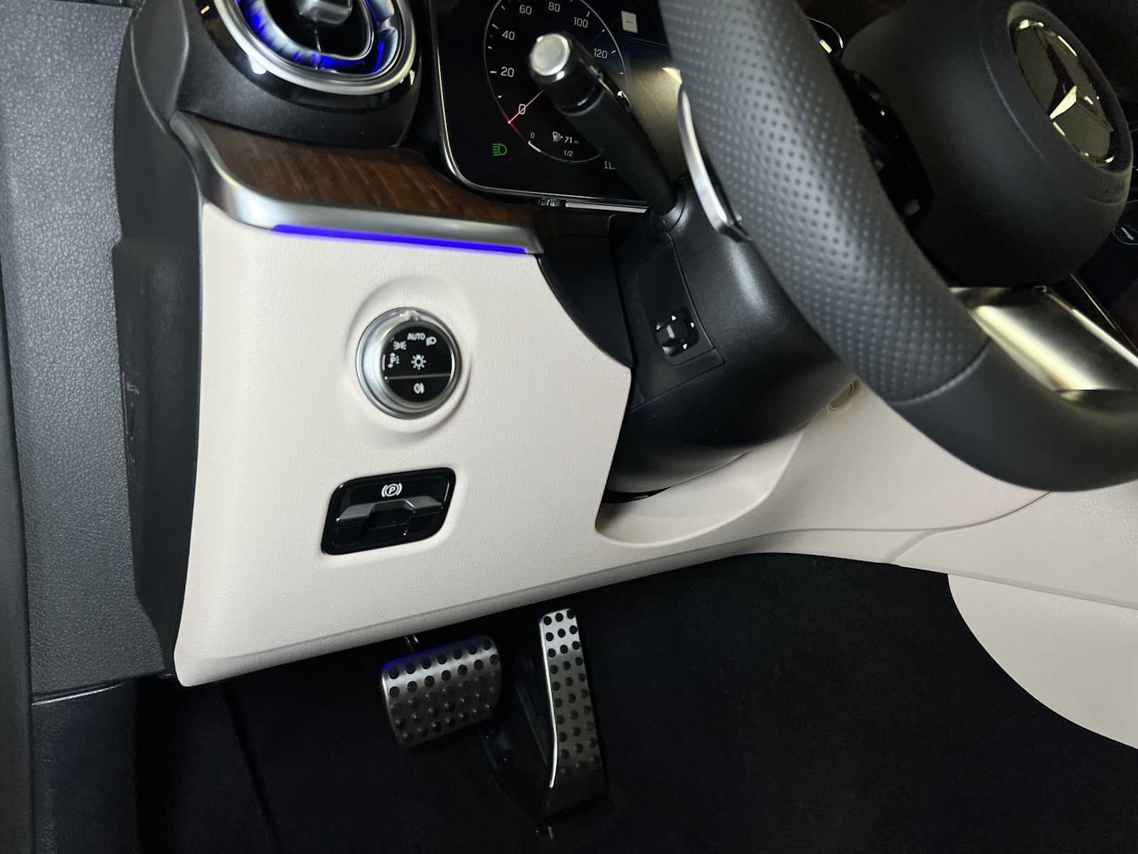 2027 Mercedes-Benz CLE 300 4MATIC® Cabriolet
