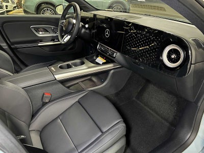 2027 Mercedes-Benz CLA 220 Hybrid FWD