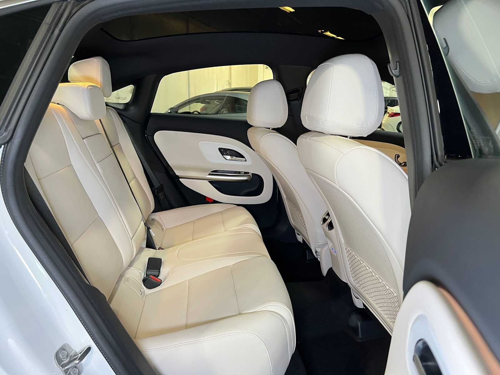 2027 Mercedes-Benz CLA 220 Hybrid FWD