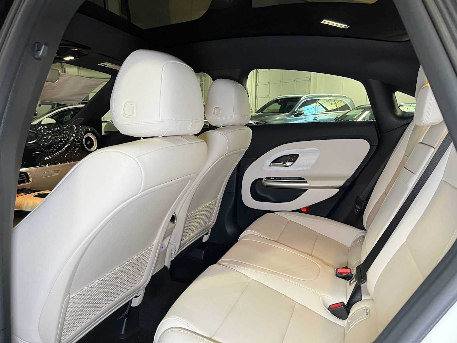 2027 Mercedes-Benz CLA 220 Hybrid FWD