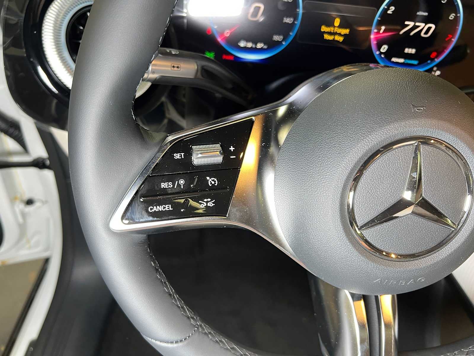 2027 Mercedes-Benz CLA 220 Hybrid FWD