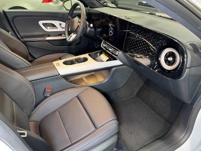 2027 Mercedes-Benz CLA 220 Hybrid FWD