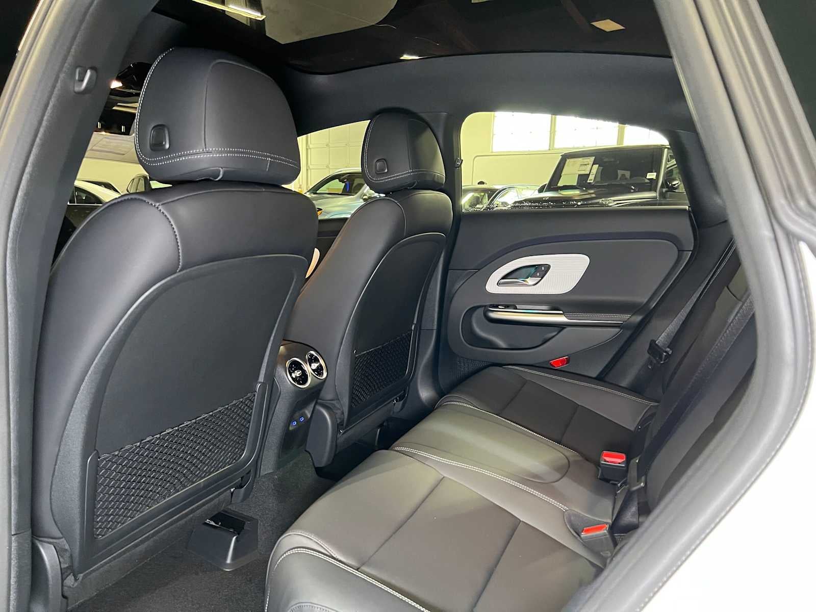 2027 Mercedes-Benz CLA 220 Hybrid FWD