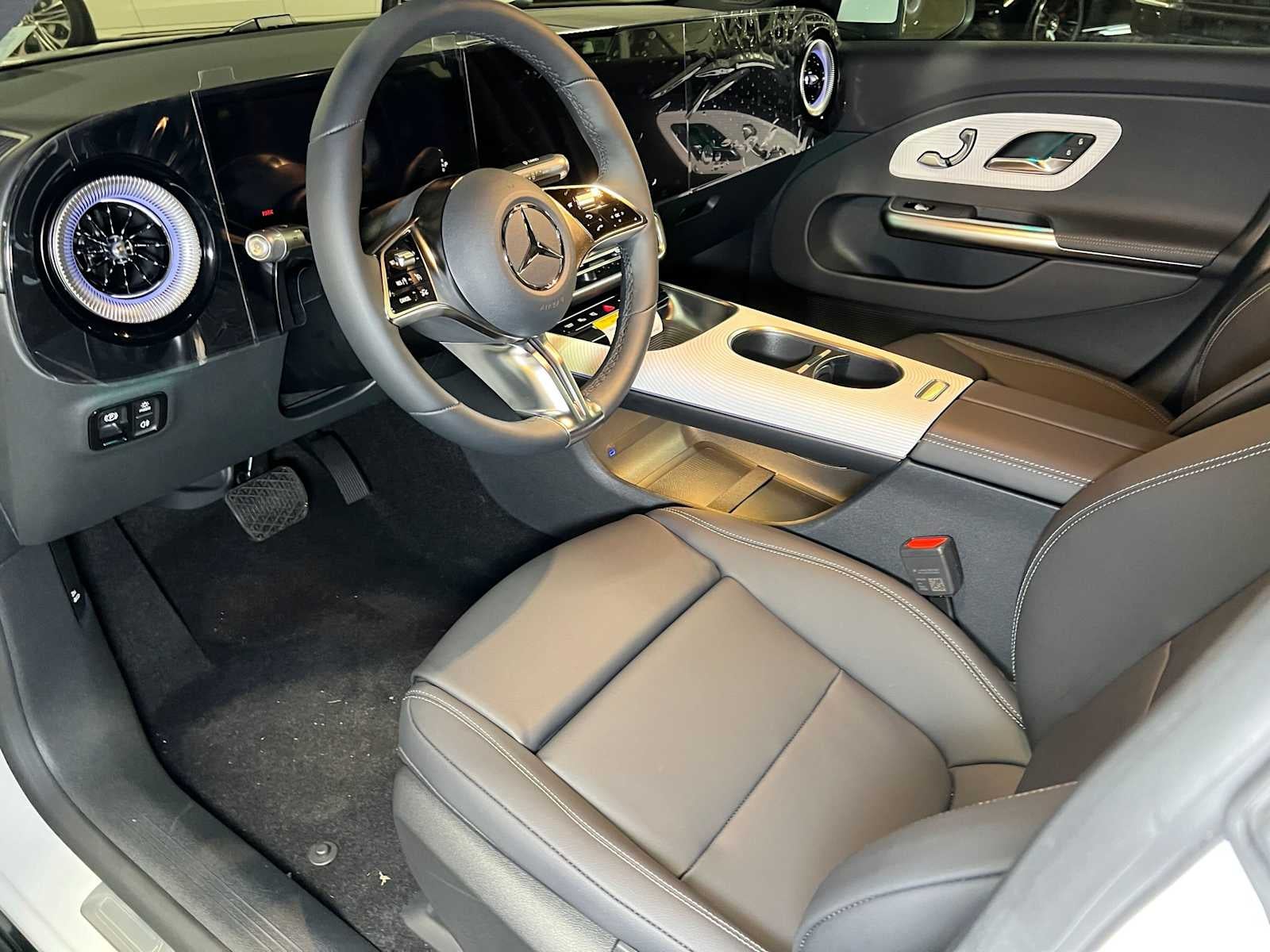2027 Mercedes-Benz CLA 220 Hybrid FWD
