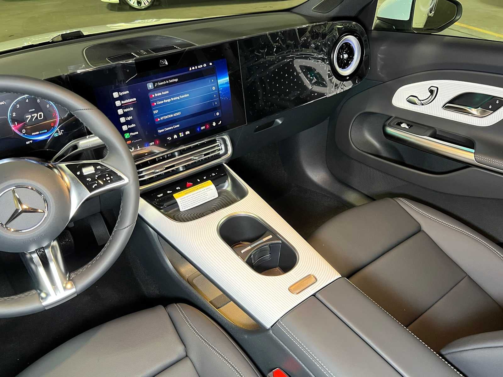 2027 Mercedes-Benz CLA 220 Hybrid FWD