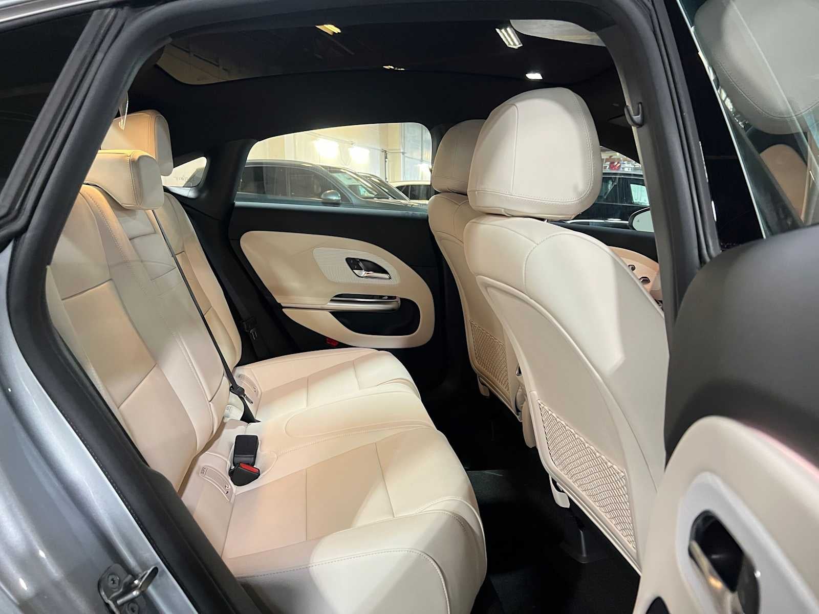 2027 Mercedes-Benz CLA 220 Hybrid FWD