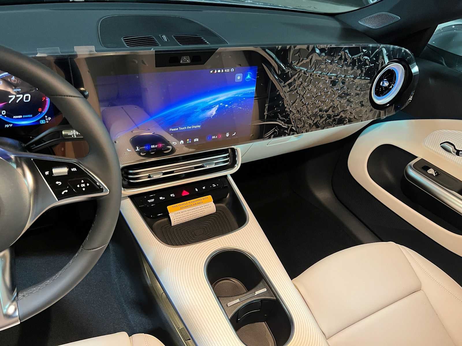 2027 Mercedes-Benz CLA 220 Hybrid FWD