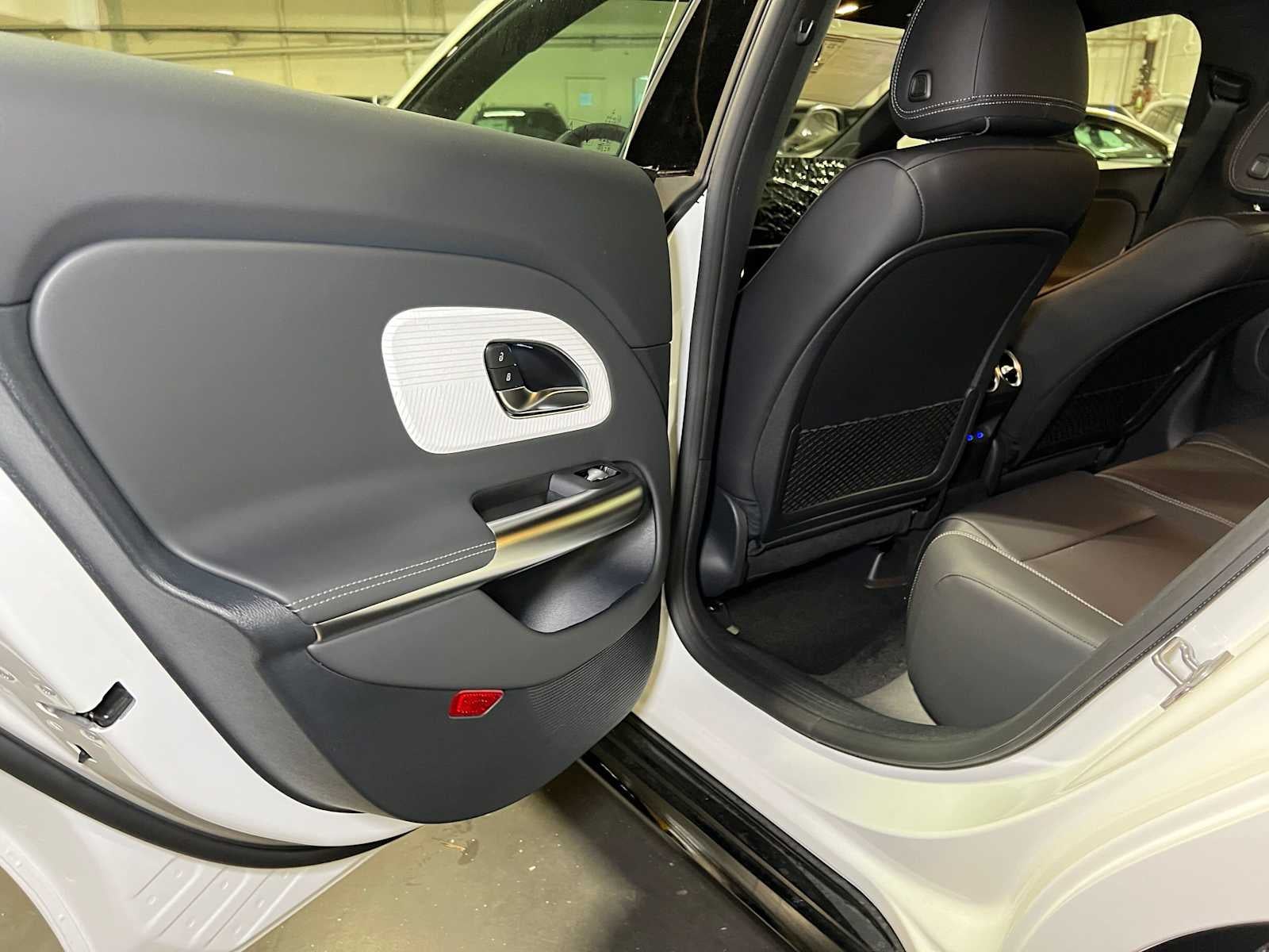2027 Mercedes-Benz CLA 220 Hybrid FWD
